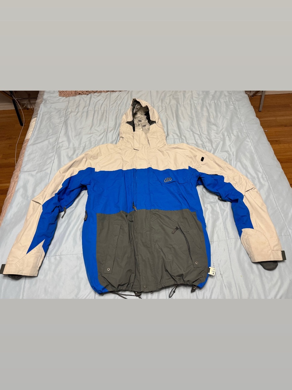 686 Men's Three-Tone Ski Jacket in Blue, Tan & Olive